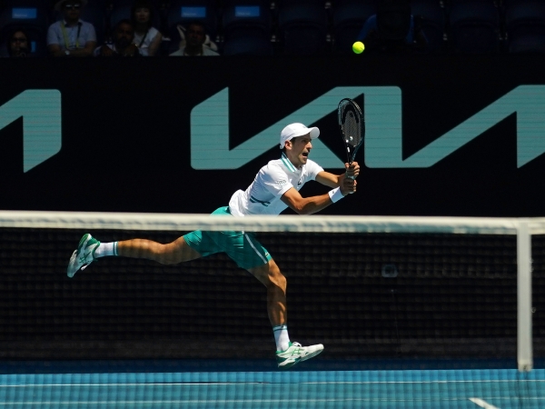 F_Djokovic_day 3_10022021_01