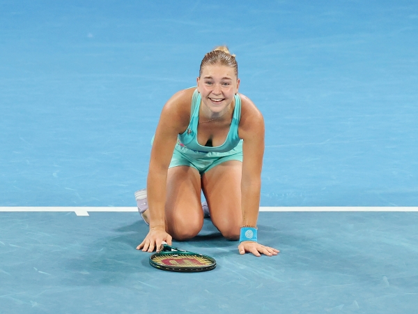 maria-timofeeva_ausralian-open-getty-170124_d4_02