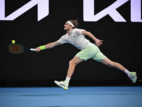 STEFANOS-TSITSIPAS_Australian-Open-GETTY-210124_D8_01